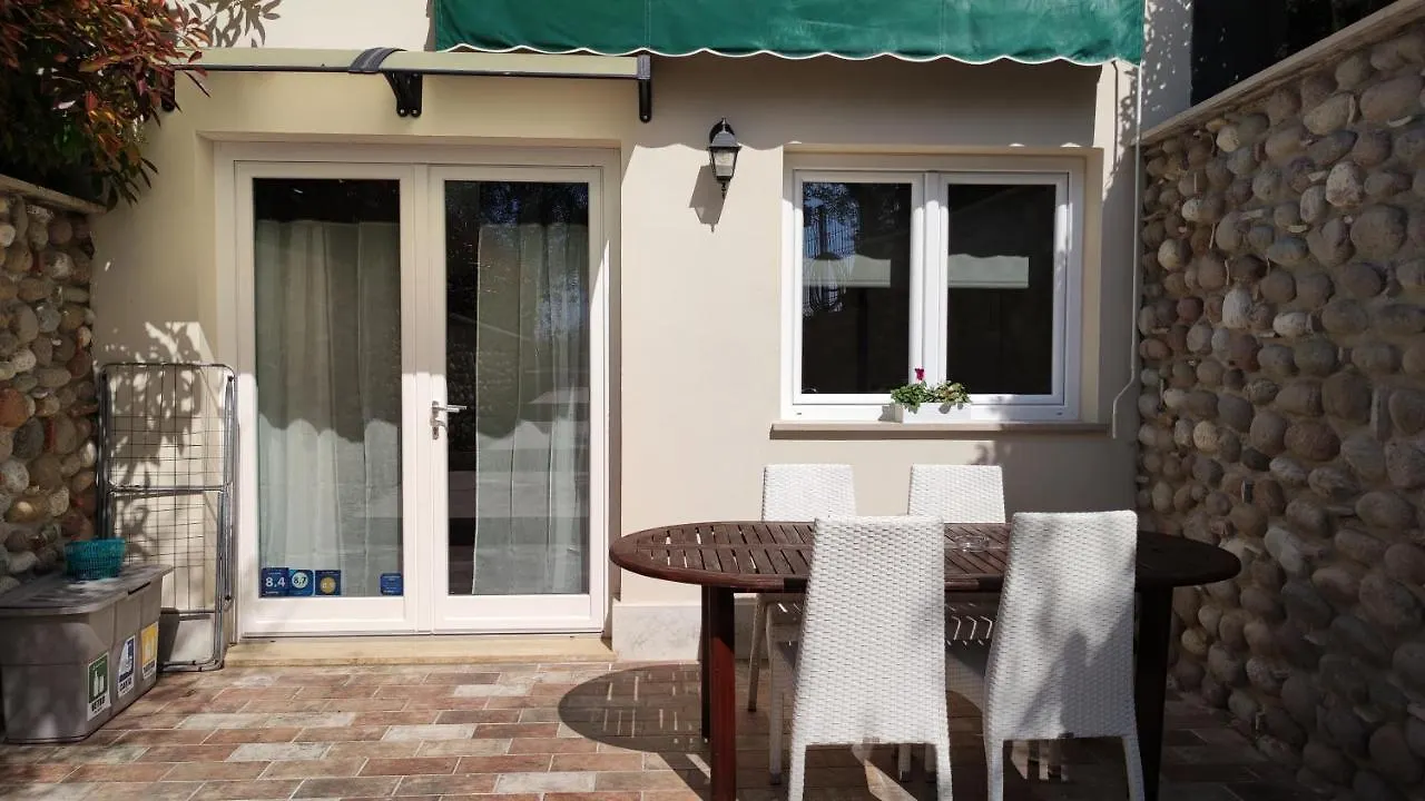 Casa Roby Apartment Bardolino 0*,  Italy